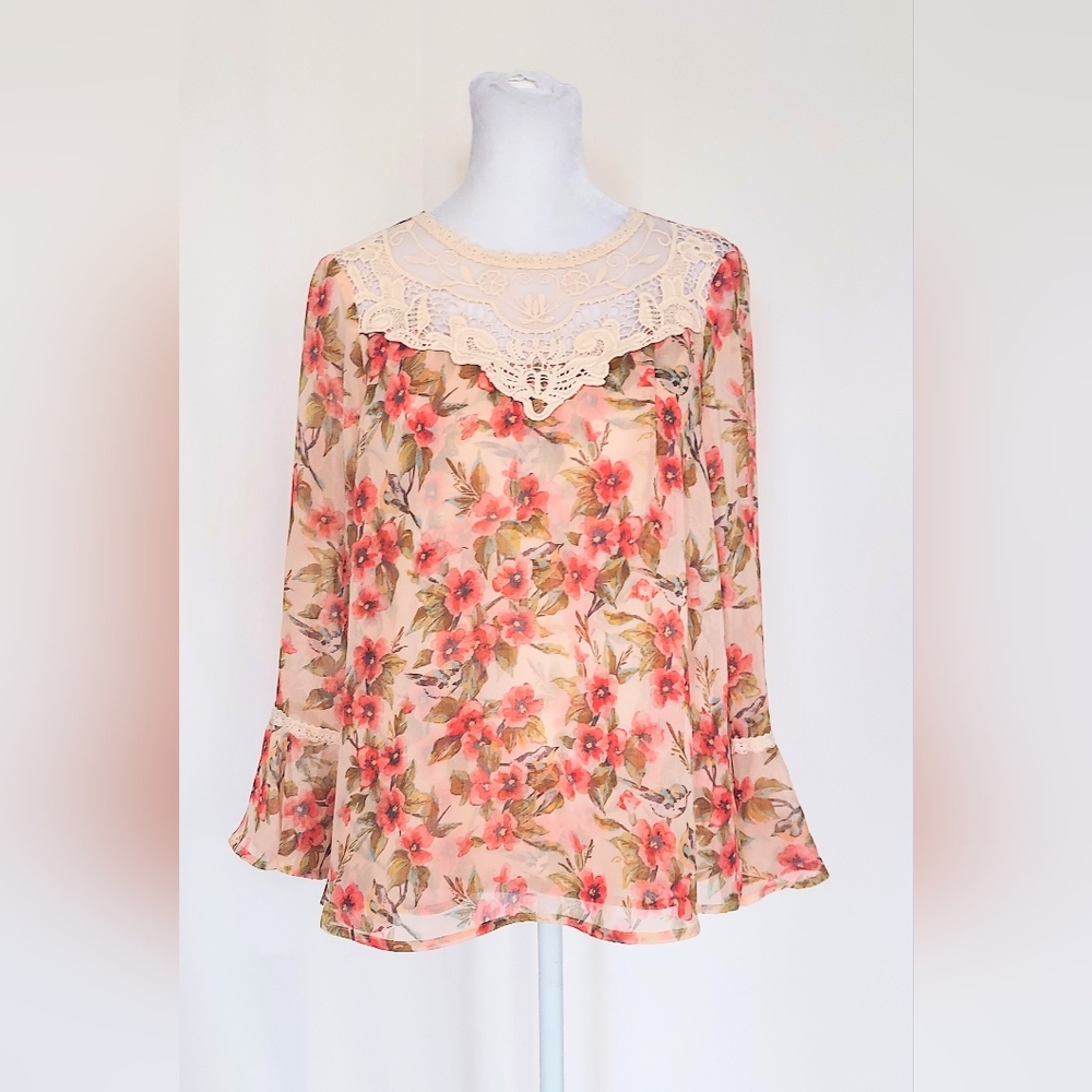 Disney LC Lauren Conrad Bell Sleeve Floral Lace Peasant Top Size Small